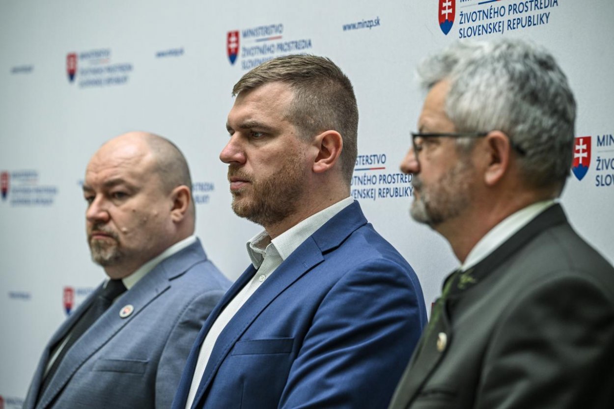 Kuffa informoval o zastrelení medvedice, ktorá zaútočila na človeka pri Turanoch