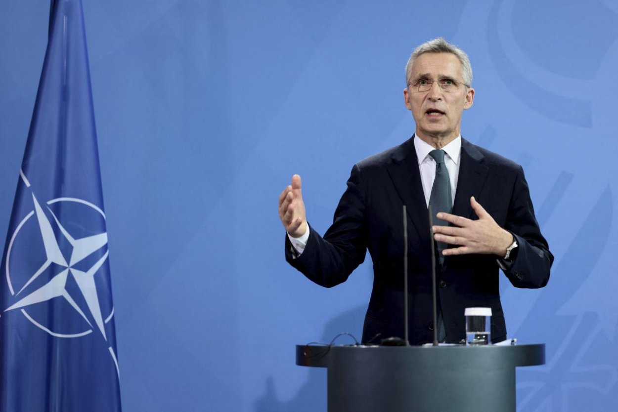 NATO uvádza svoje sily do pohotovosti