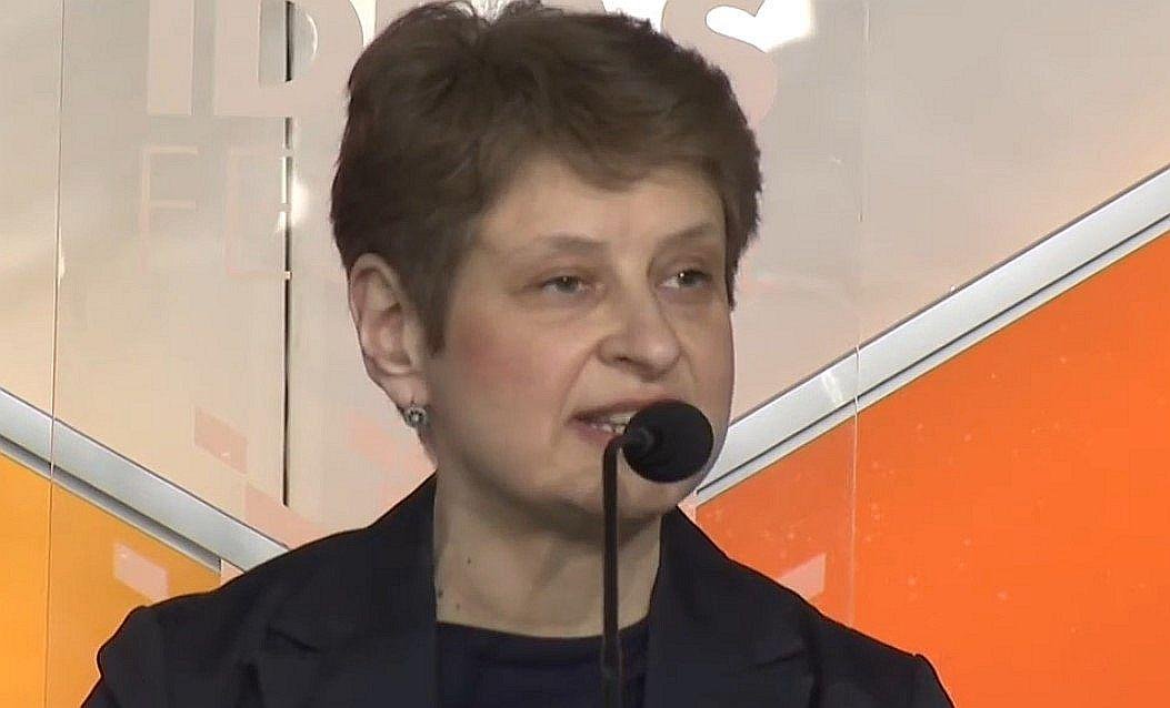 Pravnučku sovietskeho lídra Chruščova označili v Rusku za zahraničnú agentku