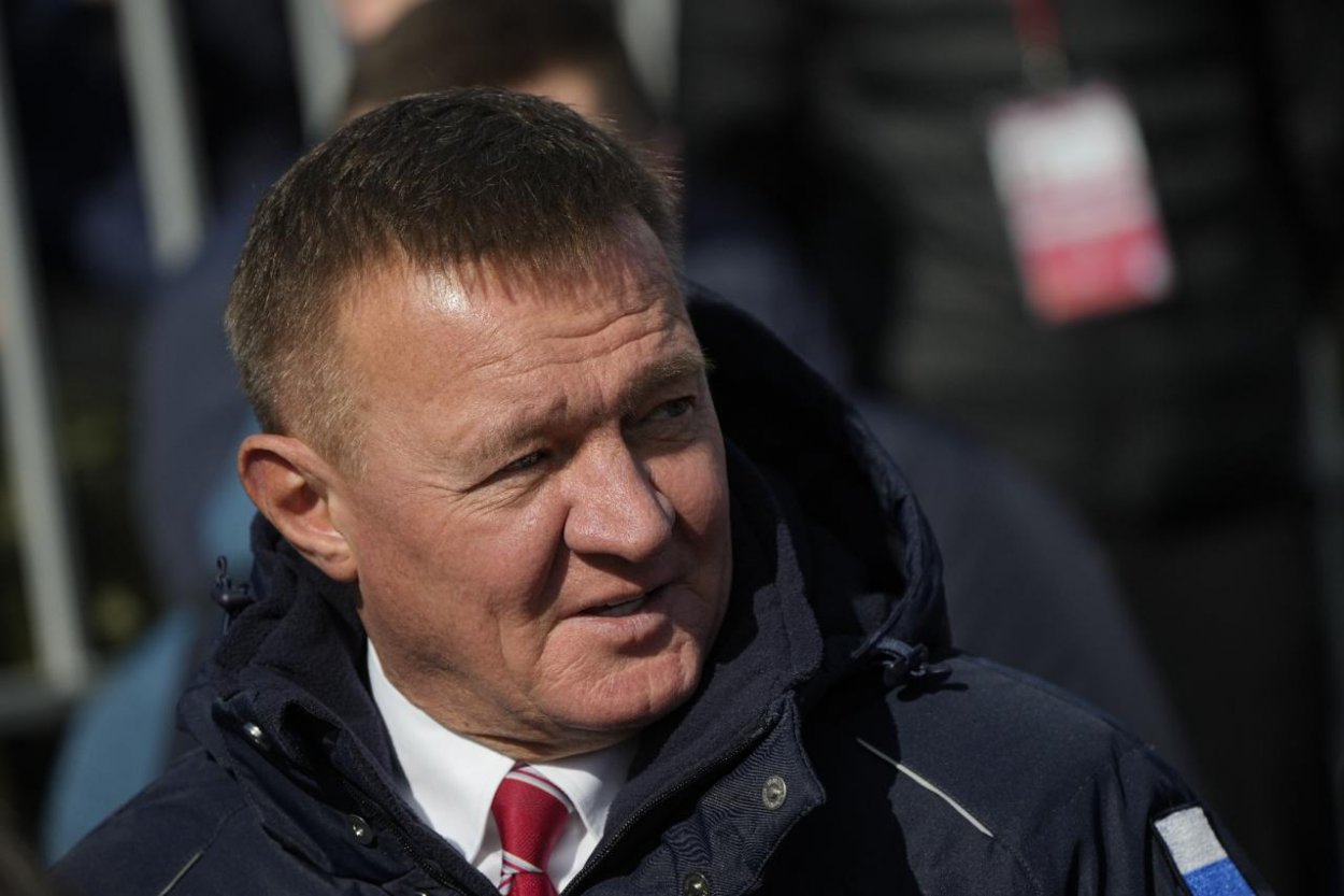 Putin odvolal šéfa rezortu dopravy Starovojta