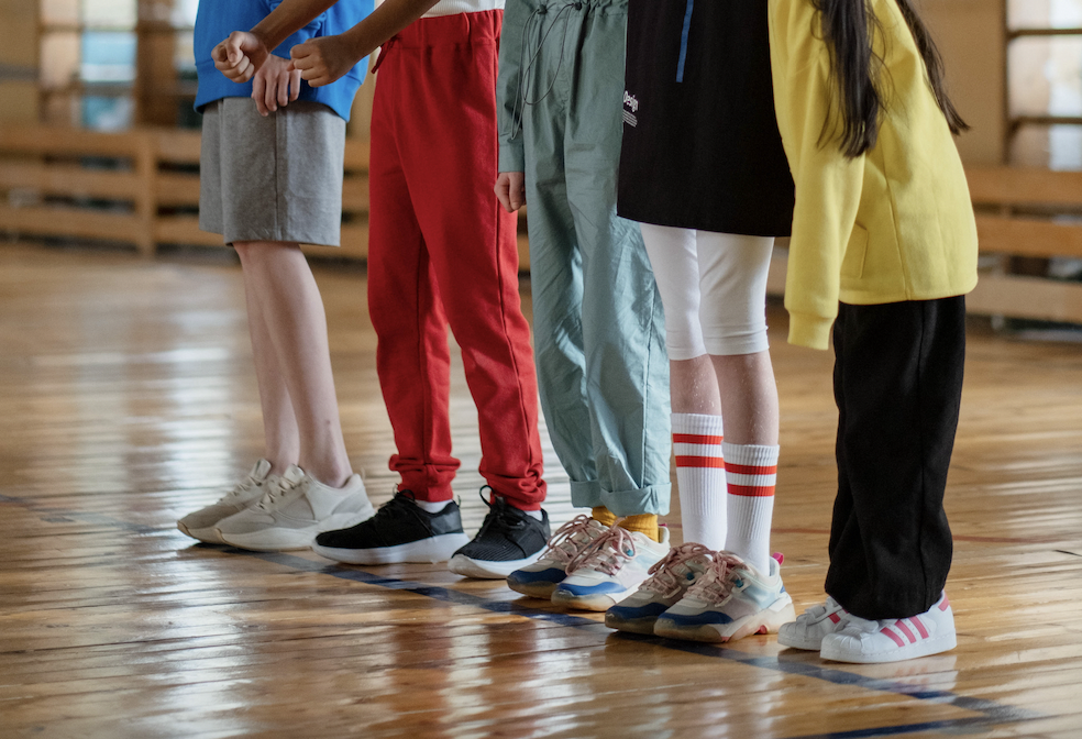 Poslanci schválili povinnú tretiu hodinu telesnej výchovy