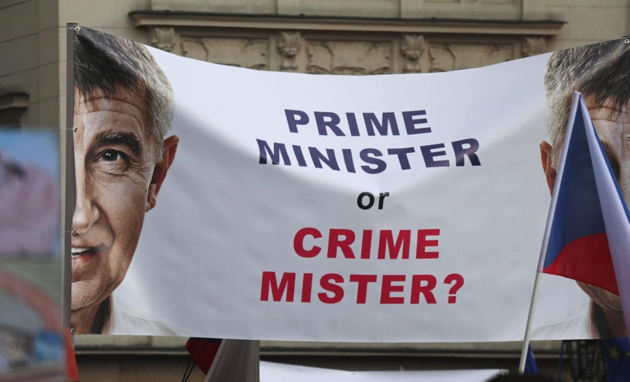 Naživo: Česi už majú toho dosť. Chcú Babišovu demisiu