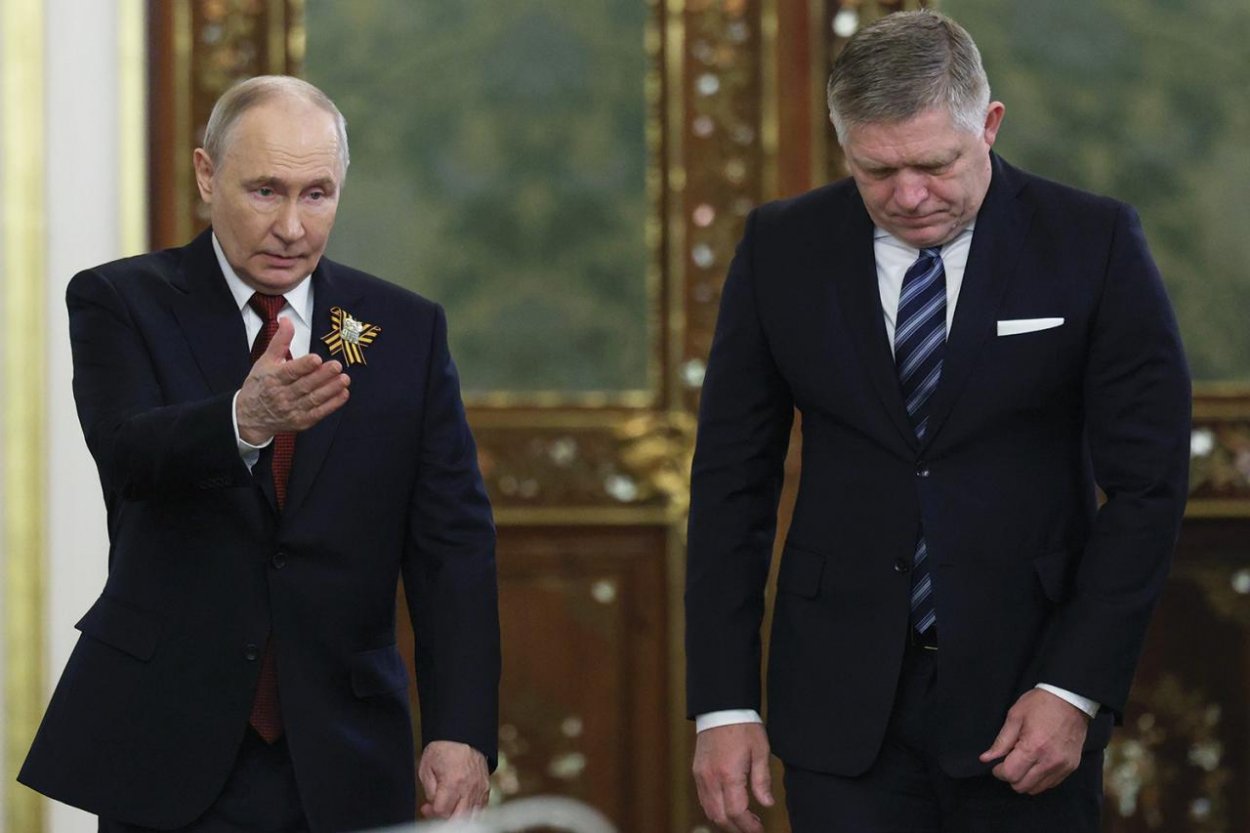 Fico sa bol pokloniť diktátorovi Putinovi