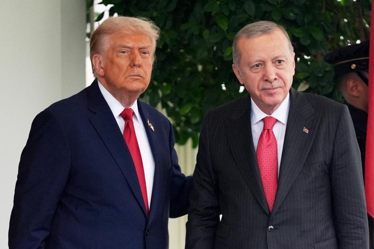 Trump vyzval Erdogana, aby prestal nakupovať ruskú ropu
