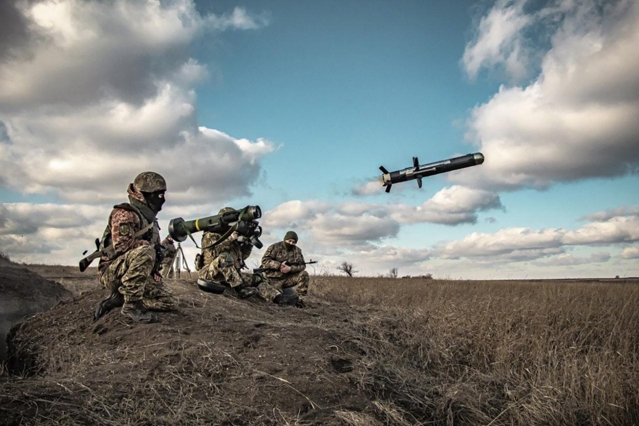 Pobaltské štáty posielajú Ukrajine protitankové a protilietadlové strely