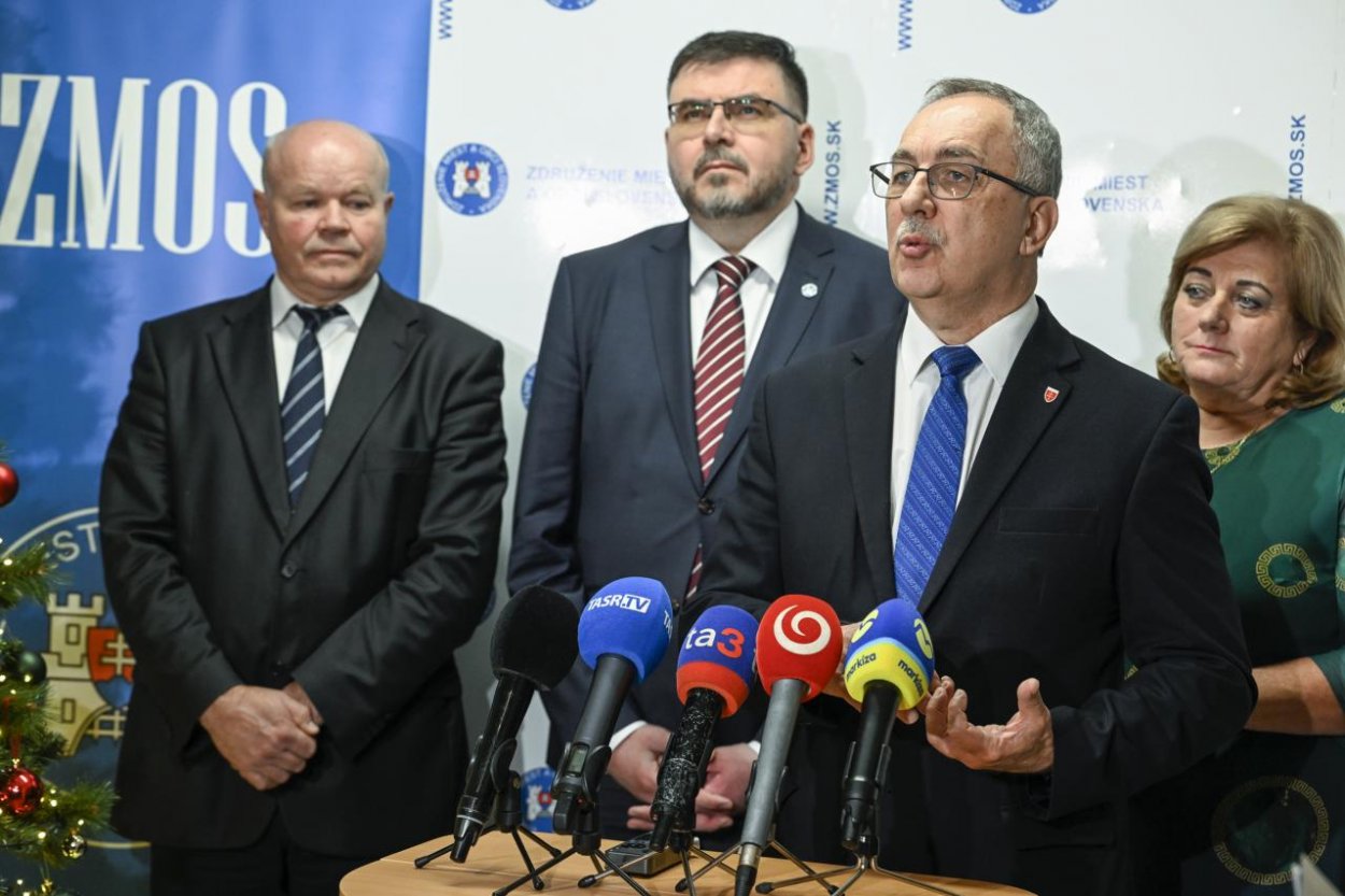 Samosprávy kritizujú vládu pre konsolidačné opatrenia