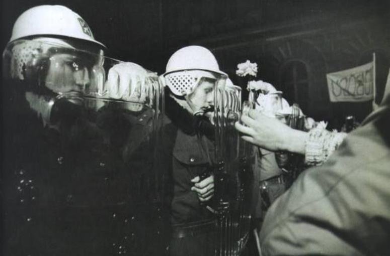 Študenti gymnázií píšu vláde