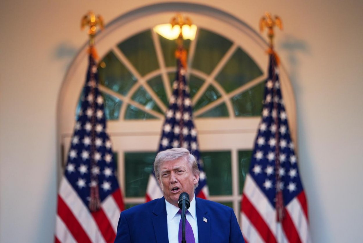 Trump oznámil plán rokovať s Kubou, ktorá vraj žiada o pomoc