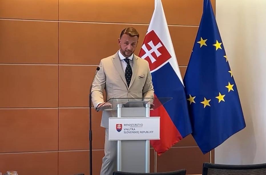 Vládny splnomocnenec Kotlár podla Eštoka nespravil ešte nič z toho, čím bol poverený