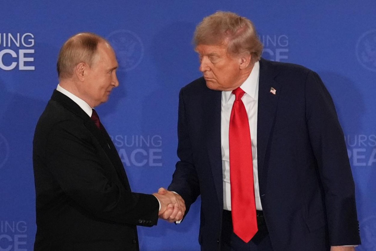Trump: Putin súhlasil s rozsiahlymi dodávkami nafty na svetový trh