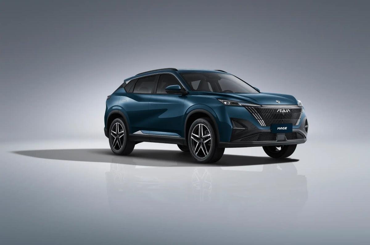 Slováci si toto auto zamilovali. Importér reaguje a do ponuky pridáva plug-in hybridnú verziu a ešte väčší model 
