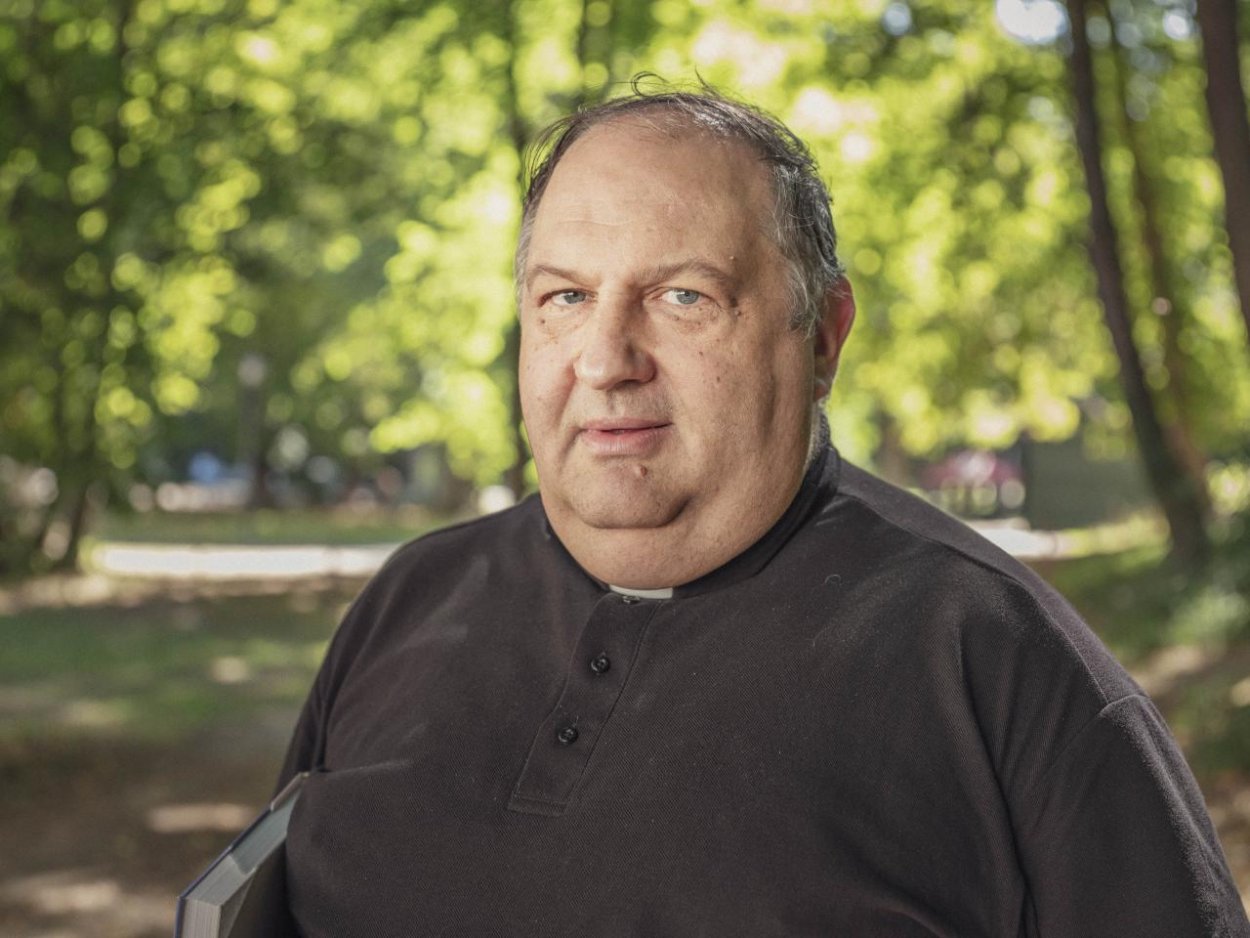 Farár Augustynowicz: Aj jeden prípad sexuálneho násilia v cirkvi je hanbou a krokom vzad