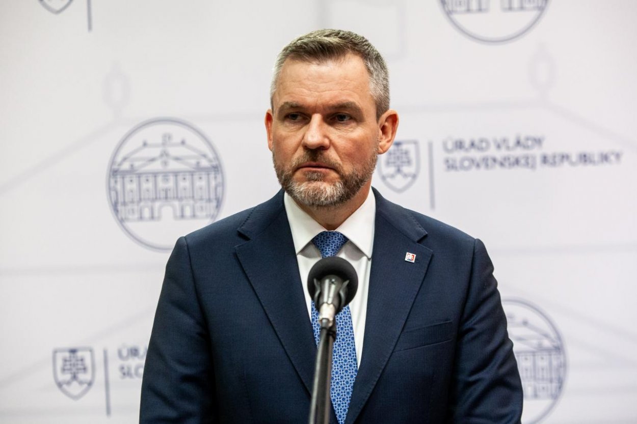 Prezident zvolal na budúci týždeň okrúhly stôl strán k zahraničnej politike