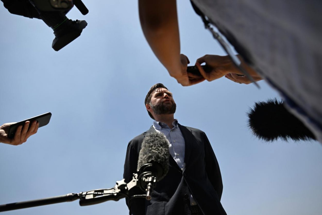 Vance: Buď Ukrajina a Rusko uzavrú dohodu, alebo sa USA z tohto procesu stiahnu