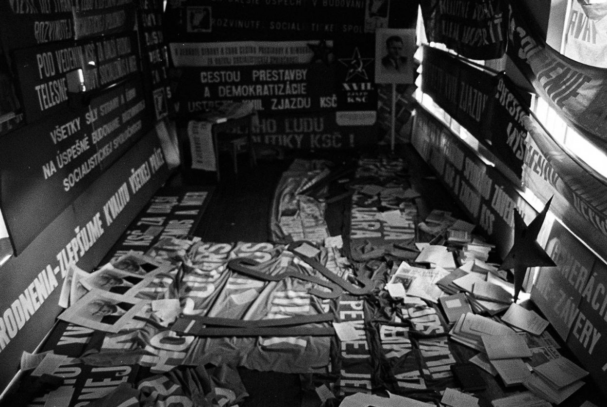 Esej: Recidíva totalitarizmu — Vieme ju rozpoznať?