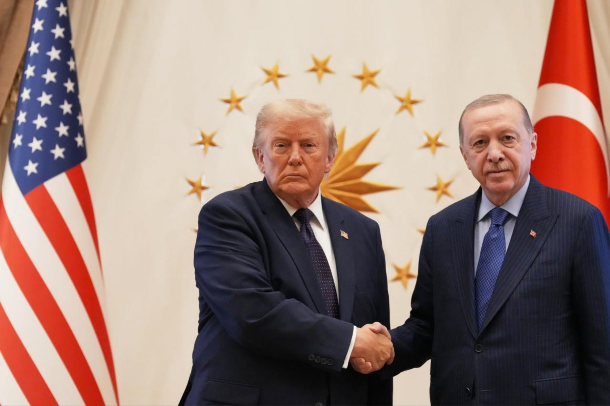 Udalosť dňa: Trump v Ankare zopakoval, že bol „veľmi sklamaný“ z postoja NATO voči Iránu