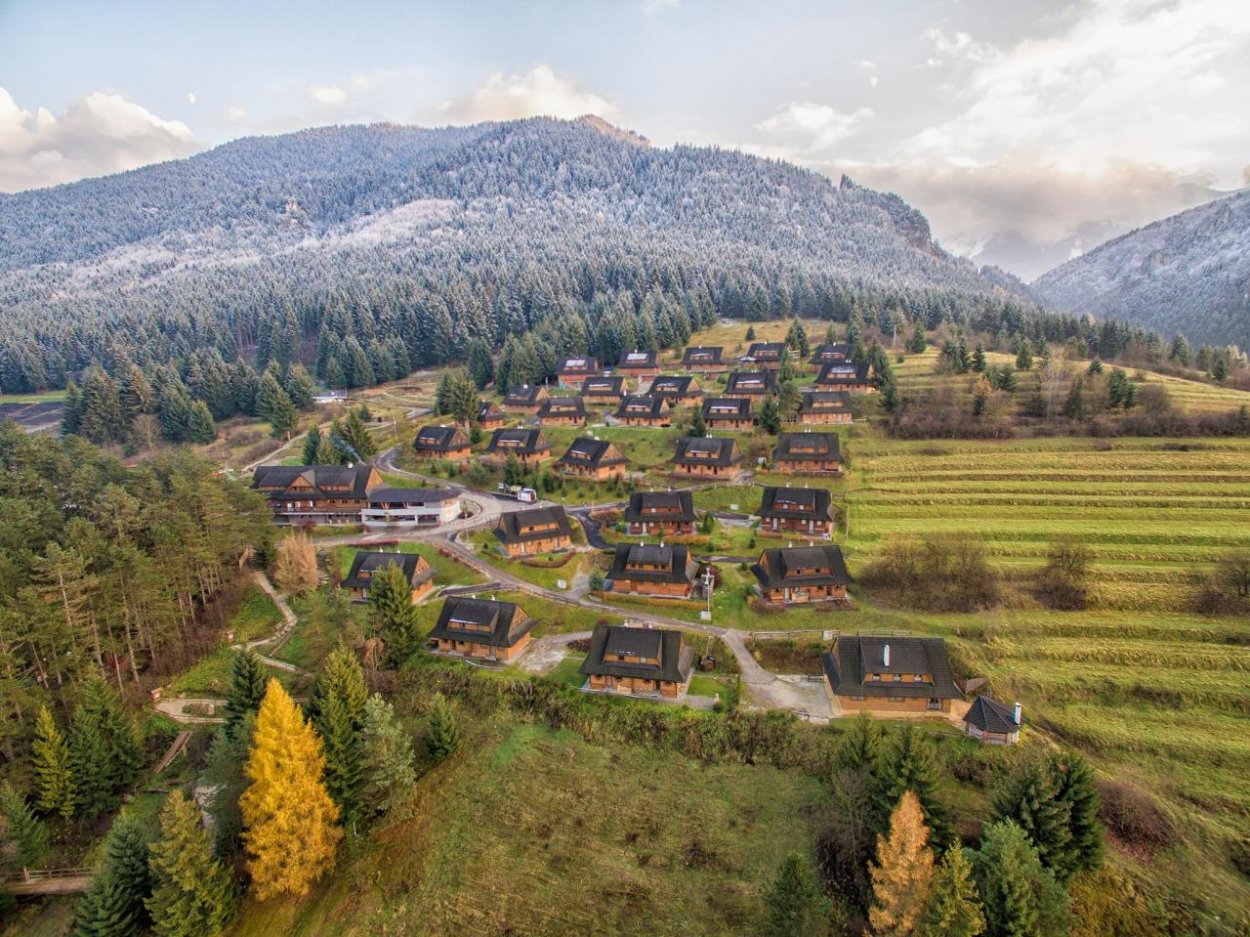 Jarný únik do srdca prírody: Drevenice Terchová resort vás pozýva na dokonalý zážitok