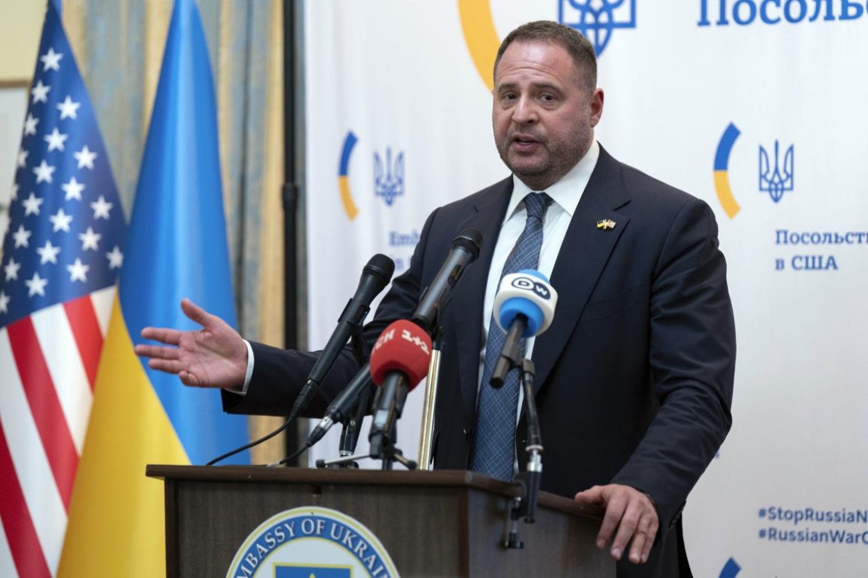 Zelenskyj odvolal Jermaka z ďalších funkcií uprostred korupčného škandálu