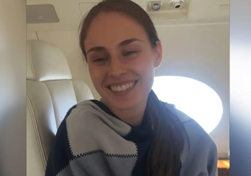 SNS žiada Šutaja Eštoka o preverenie informácie o slovenskom občianstve partnerky Jeffreyho Epsteina