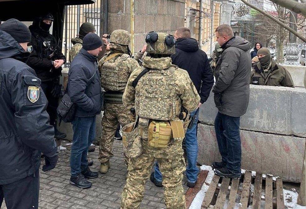 Ukrajinský protikorupčný úrad tvrdí, že mu bránia v raziách v parlamente