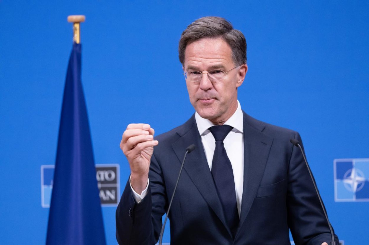 Rutte: NATO potrebuje väčšie zapojenie Británie a Európy