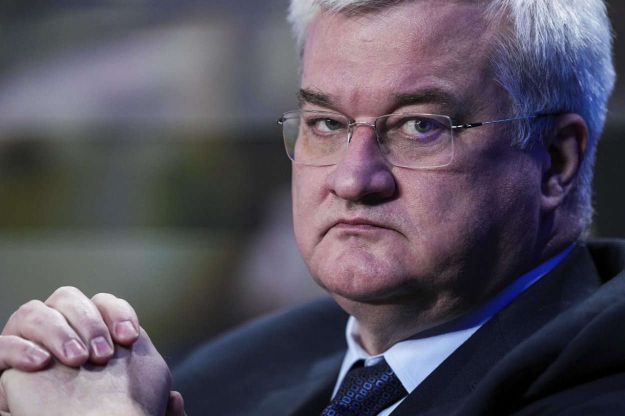 Zamestnanci ukrajinskej banky, ktorých zadržali maďarské úrady, boli prepustení a sú na Ukrajine