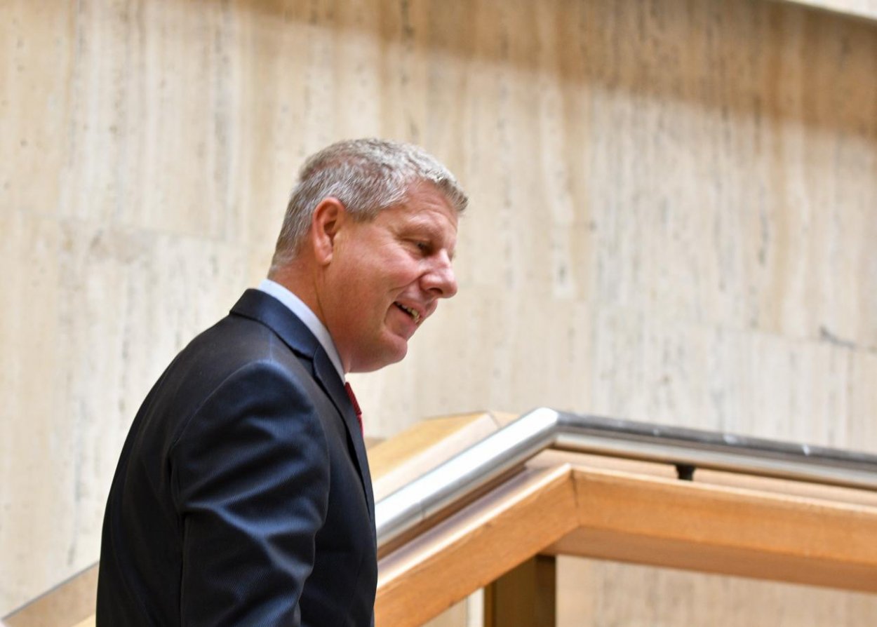 Minister zdravotníctva predloží v stredu návrh na zvýšenie platov všetkých zdravotníkov