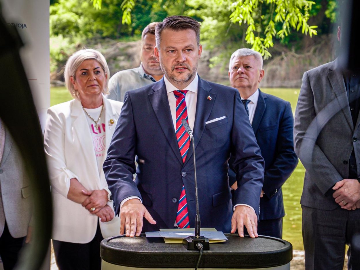 Migaľ: Slová prezidenta na oslavách SNP znejú falošne