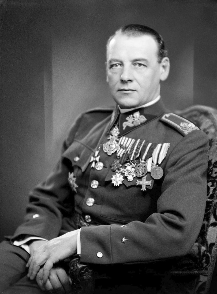 Rudolf Viest: vojak, odbojár, hrdina a – osteň v našej historickej pamäti