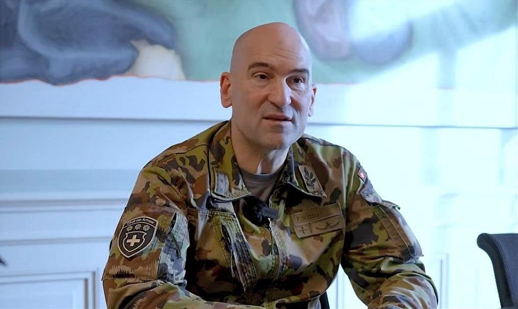 Švajčiarsko by sa neubránilo rozsiahlemu útoku, tvrdí veliteľ ozbrojených síl
