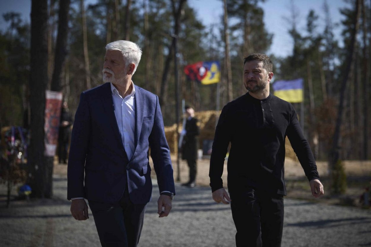 Pavel pricestoval do Kyjeva, stretne sa so Zelenským