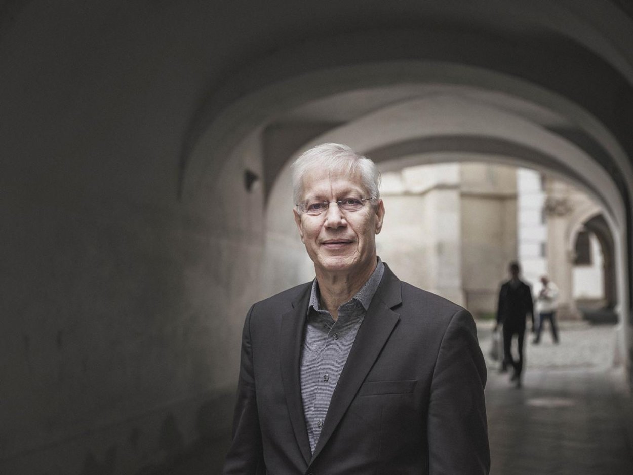 Spisovateľ a aktivista Yaron Brook: Marx prispôsobil rajskú záhradu modernej spoločnosti