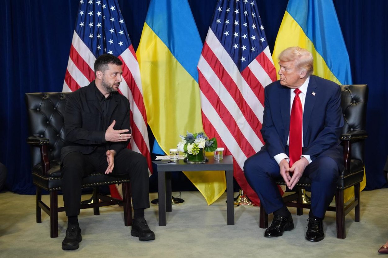 Hľadajte si kryty, budete ich potrebovať, odkázal Zelenskyj Kremľu. Trump mu povolil údery v Rusku