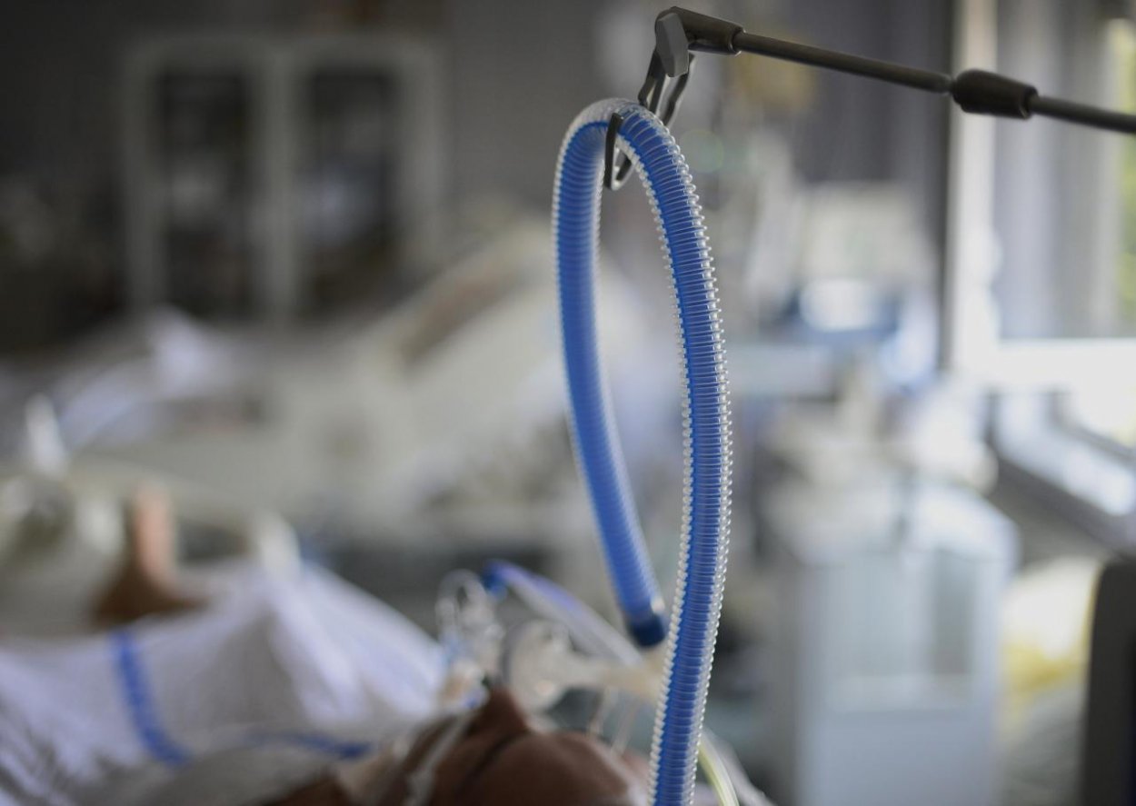 Mladí slovenskí vedci vyvinuli pľúcny ventilátor, začali s jeho sériovou výrobou