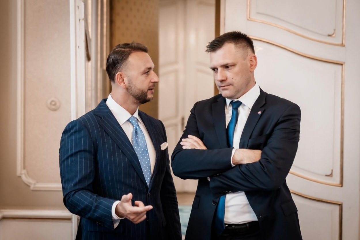 Taraba 15. septembra neplánuje skončiť vo funkcii, Kuffa ho označil za rozbíjača pronárodných síl