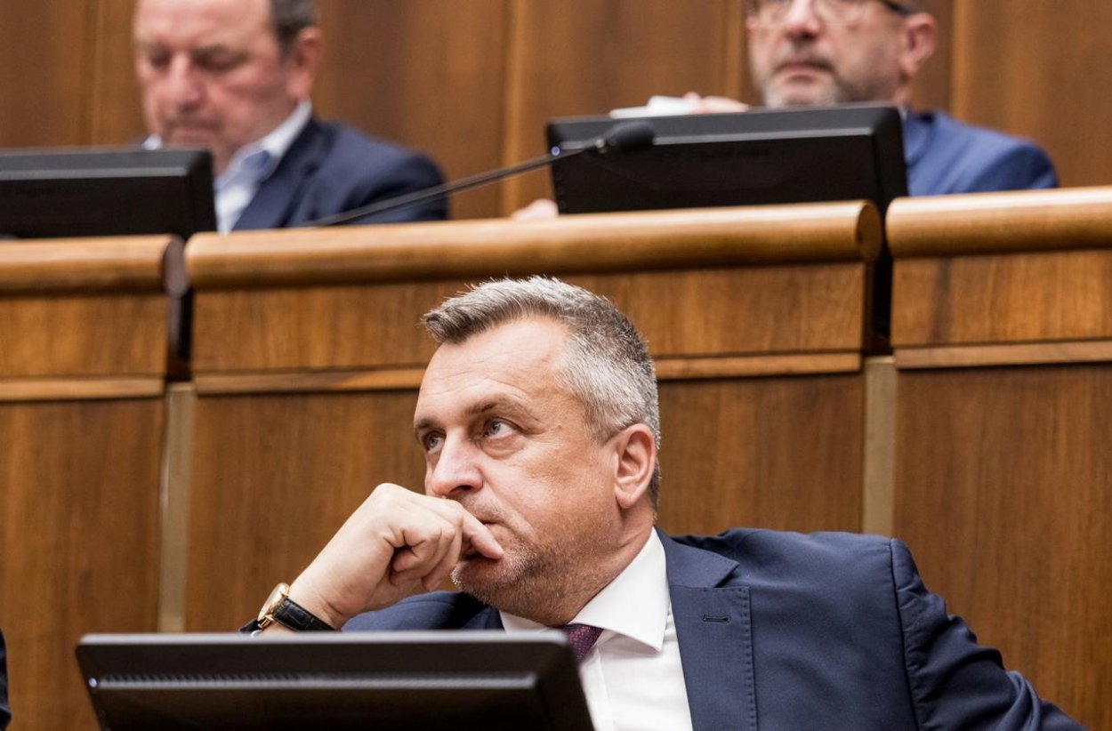 Šimečka: Danko je v koalícii zbytočný, znova stiahol chvost a premiér s ním povytieral podlahu