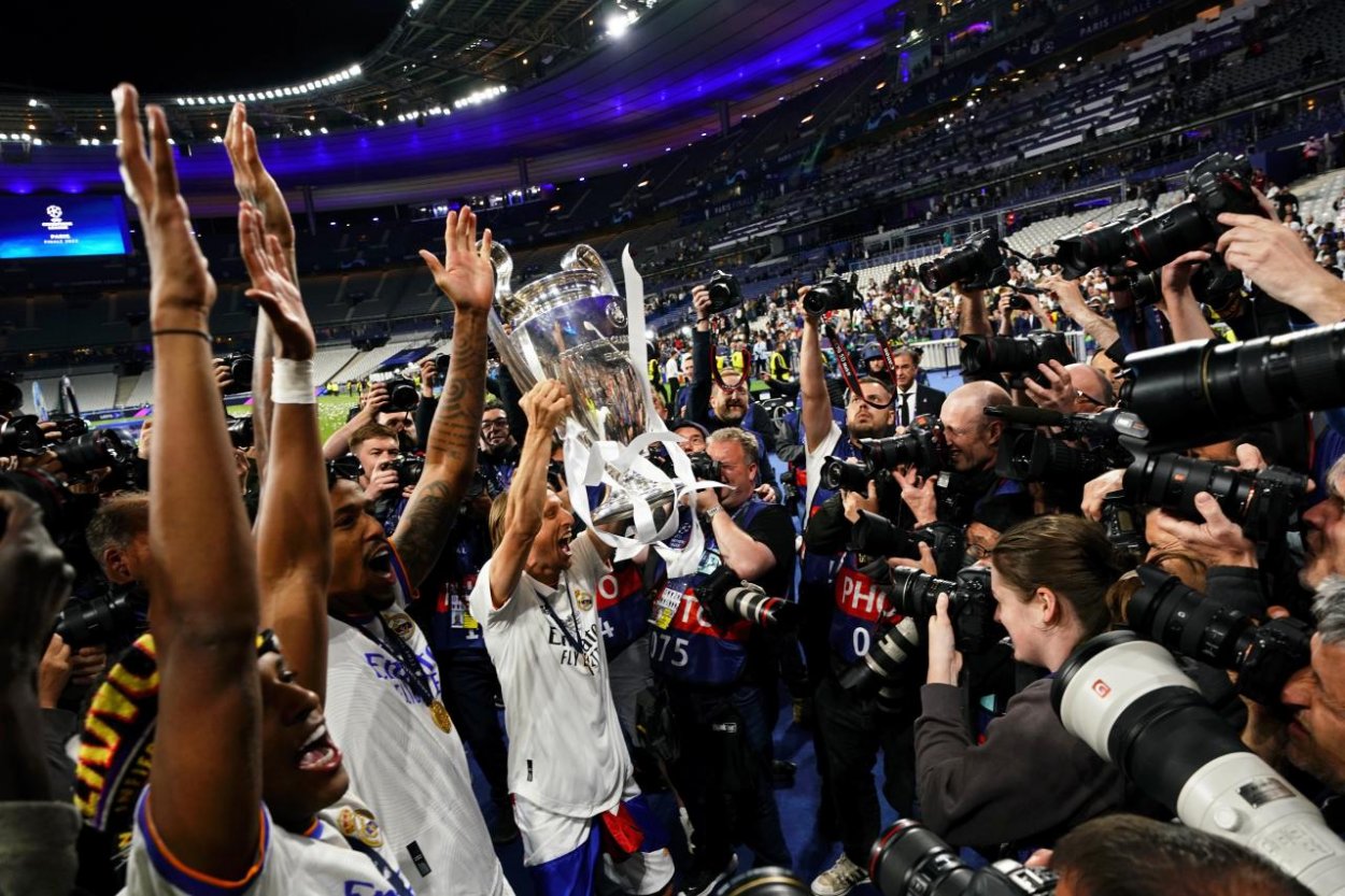 Real Madrid triumfoval vo finále nad FC Liverpool a získal rekordnú 14. trofej európskeho klubového šampióna