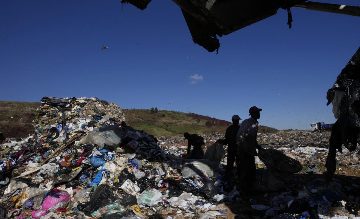 Bežný Slovák použije dvakrát viac igelitových tašiek ako priemerný Európan