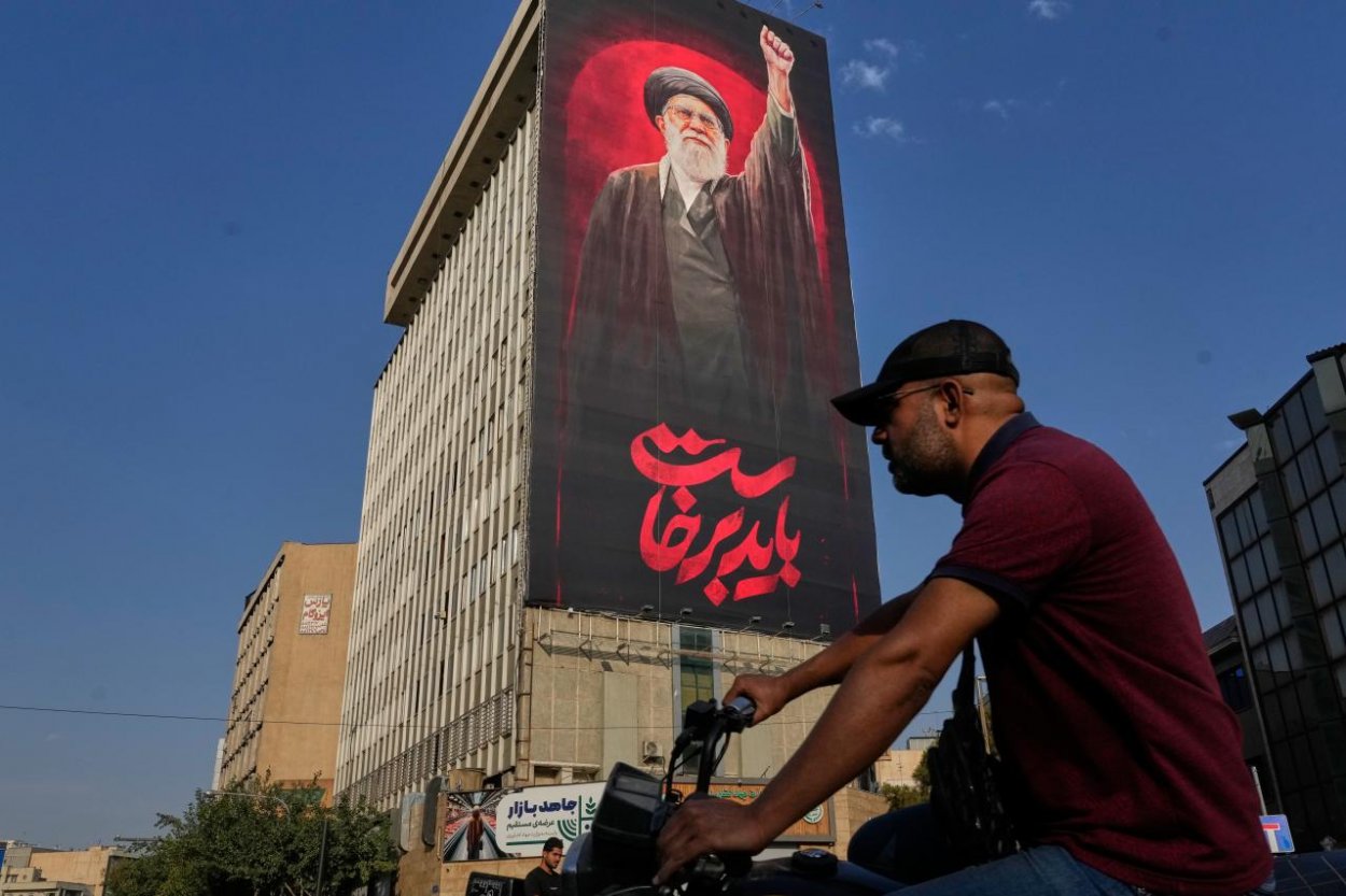 Irán žiada prepustenie zostrelených pilotov, Katar popiera, že by ich zadržiaval
