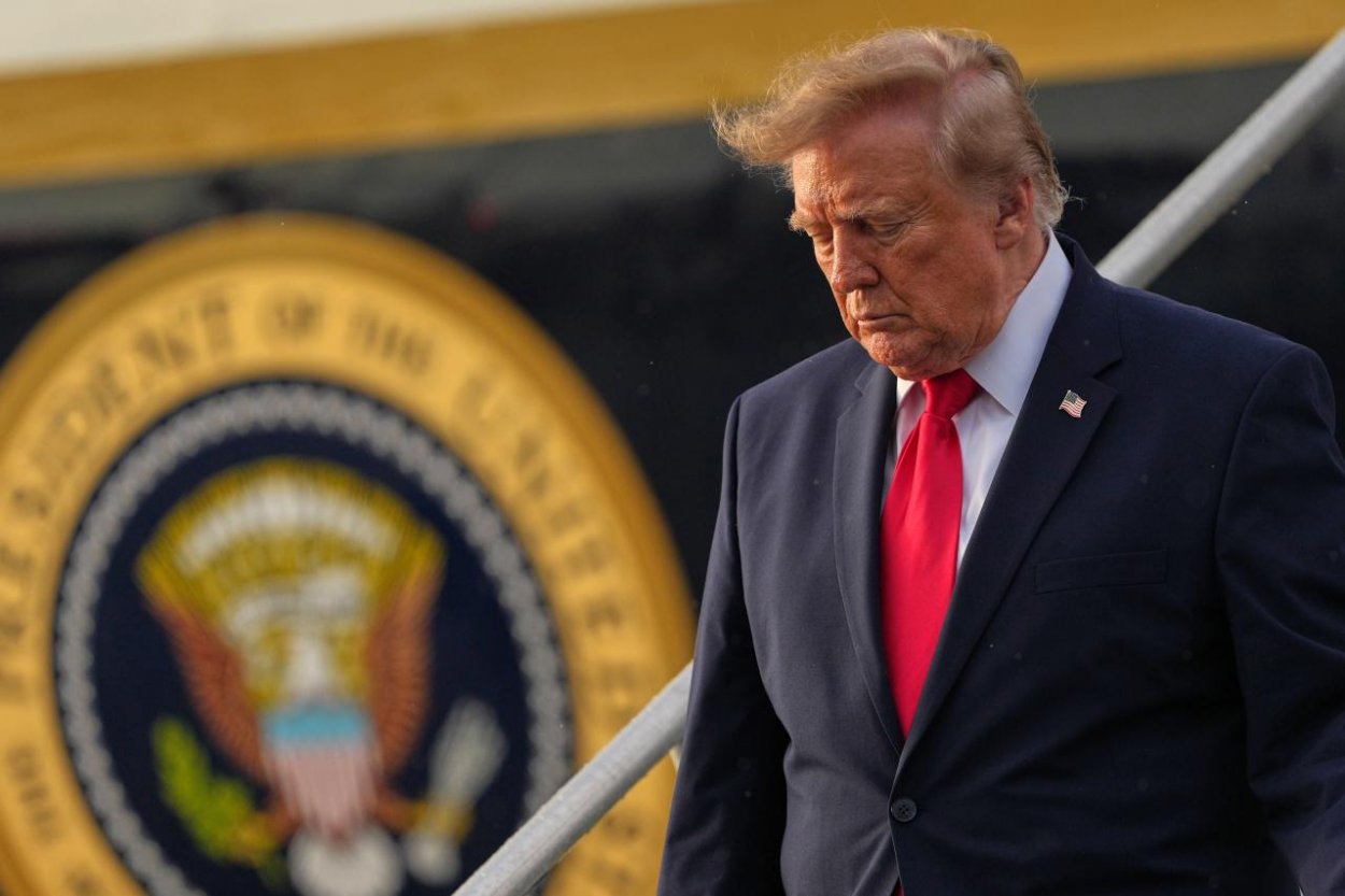 Trump pred voľbami do Kongresu zmiernil časť ciel na kanadský tovar