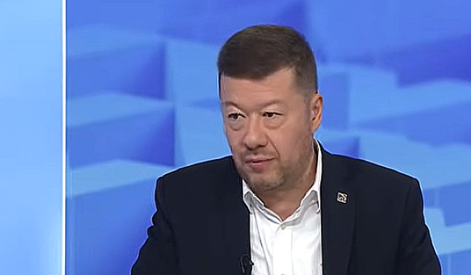 S Okamurom Česi prekročili Rubikon. Ide o stratu dôstojnosti, ktorá sa len ťažko vráti