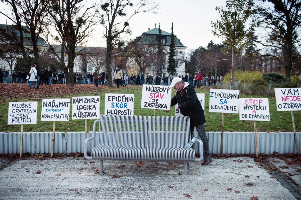 Miloš Jeseňák: Vírus zatiaľ neslabne