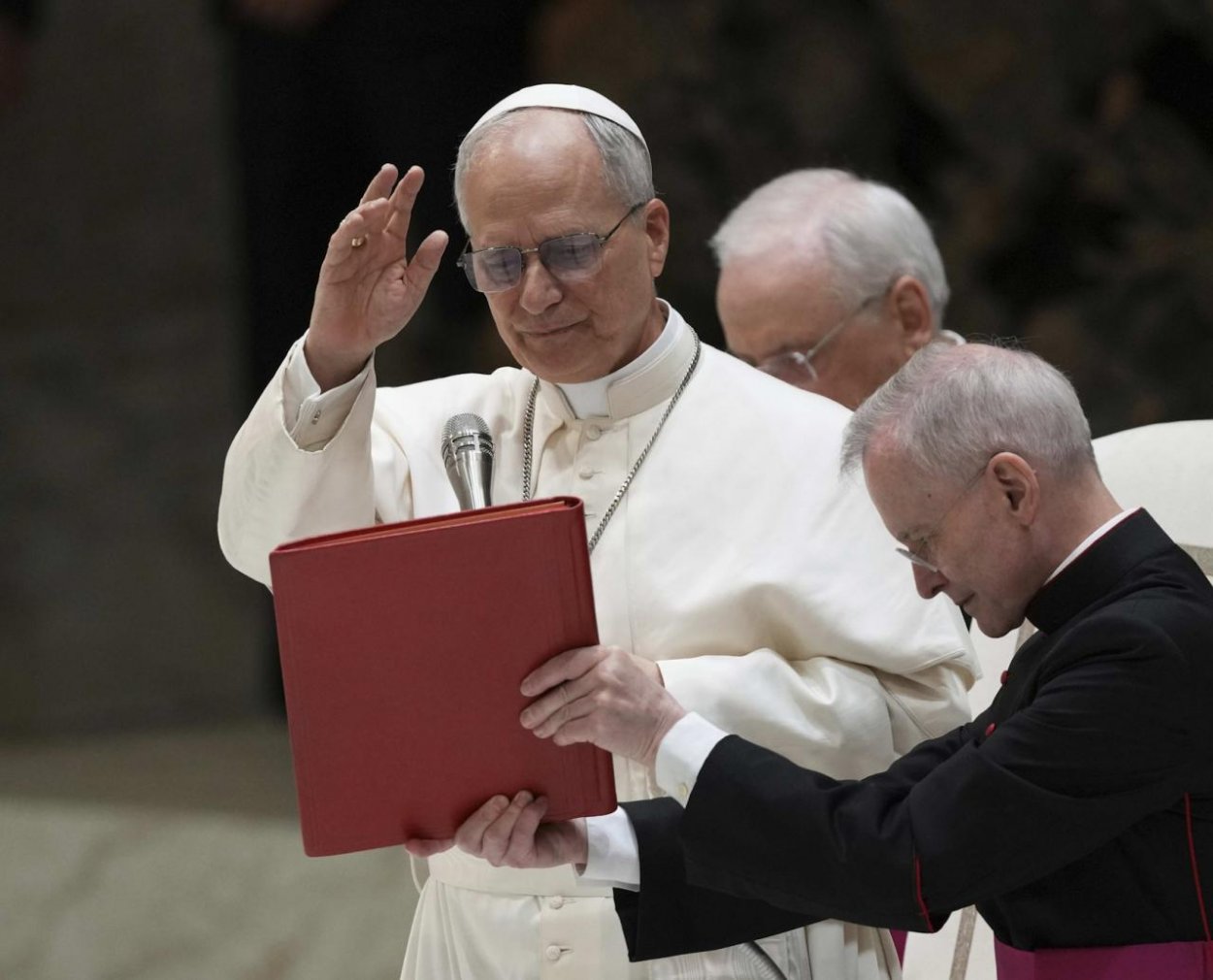 Pápež Lev XIV. navrhol sprostredkovanie rokovaní medzi krajinami vo vojne