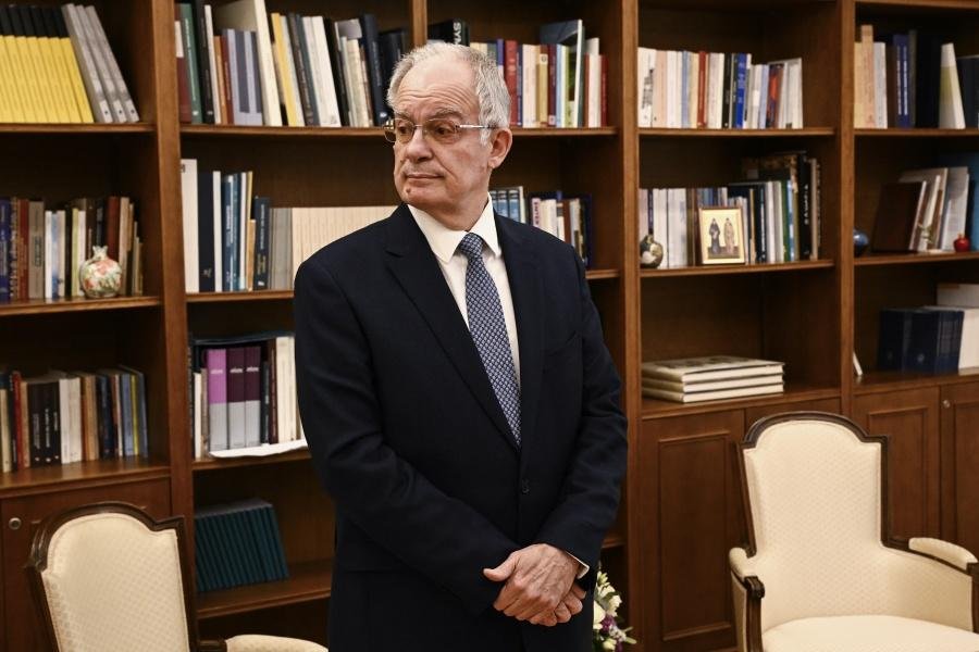 Novým gréckym prezidentom sa podľa očakávania stal Konstantinos Tasulas