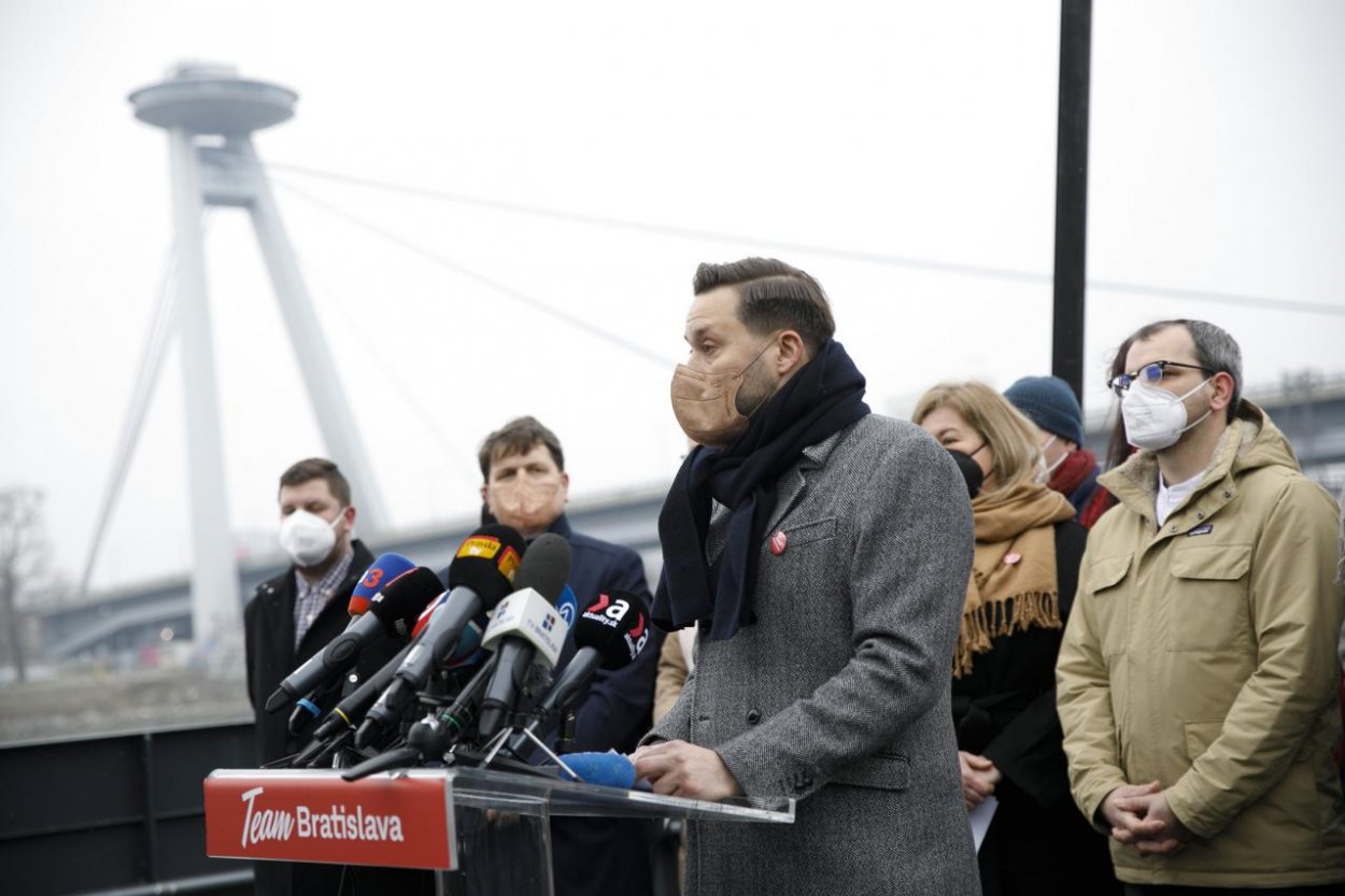 Na Slovensku chcú založiť deväť nových politických strán 