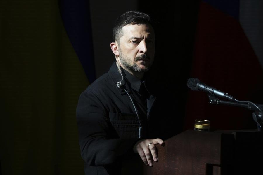 Zelenskyj žiada medzinárodnú pomoc na boj proti Rusku, odsúdil oslavy v Moskve