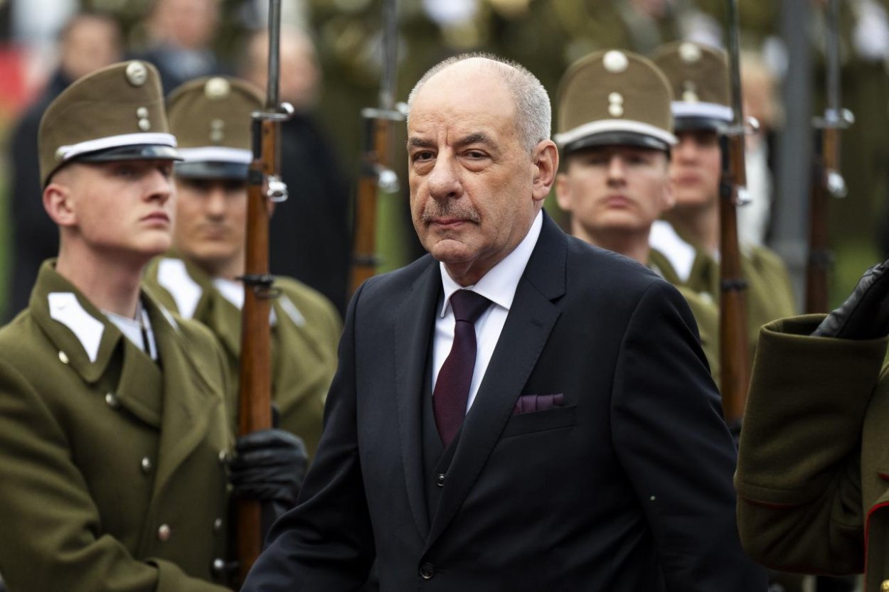 Maďarský prezident Sulyok vypísal parlamentné voľby na 12. apríla