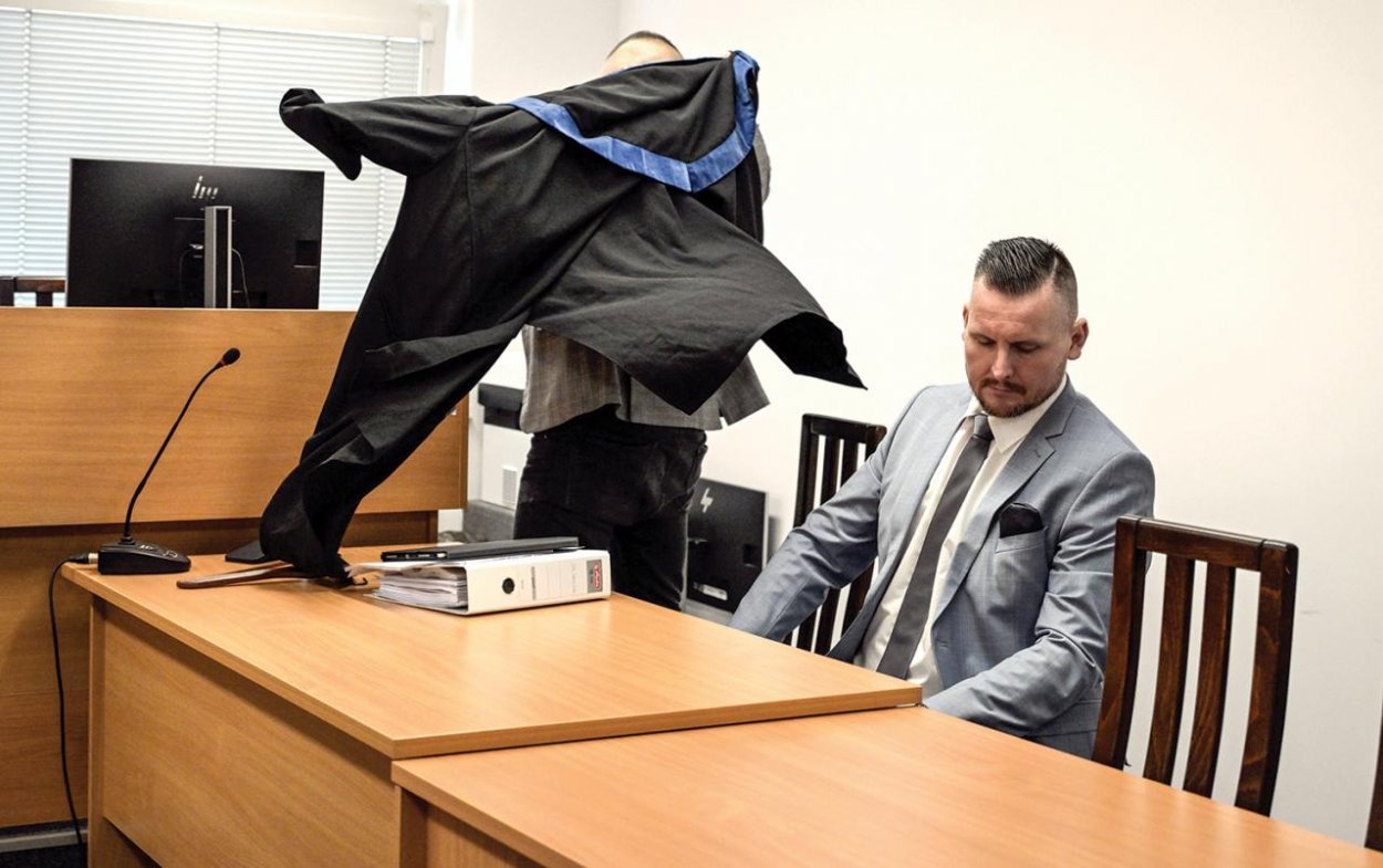 SLAK, MVO a rozbíjanie dôvery