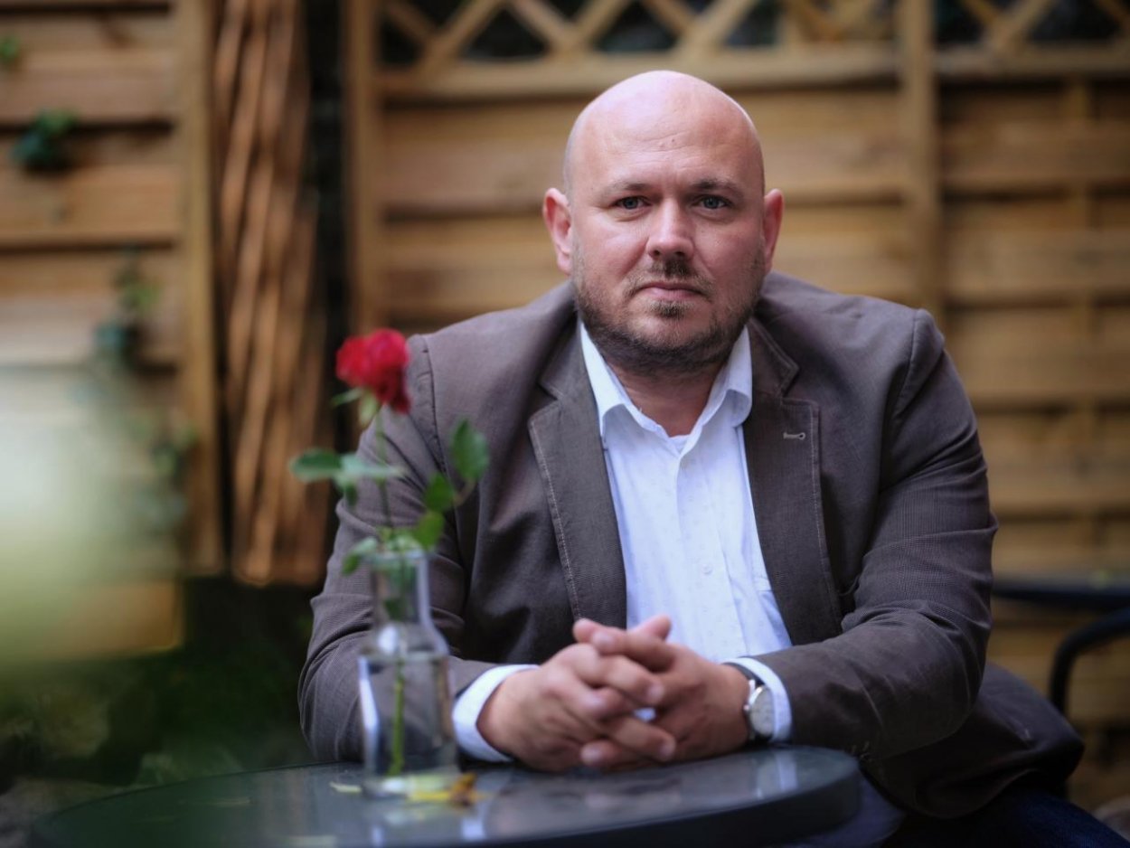 Cez víkend sme mohli otestovať 9-tisíc ľudí, štát nám to zakázal, je to fraška, tvrdí šéf záchrannej firmy