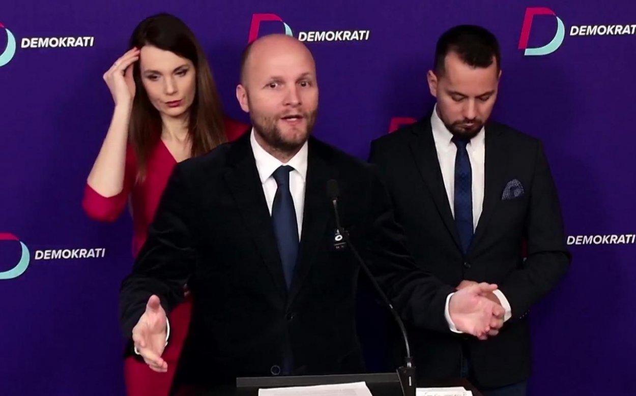 Naď: Fico je len obyčajný klamár, ktorému nezáleží na pravde, na záujmoch SR ani na občanoch